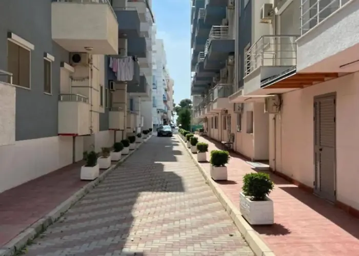 Daniels Apartment